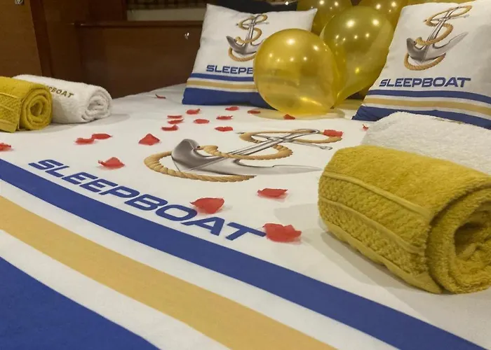 Sleepboat Yacht Πλωτό κατάλυμα