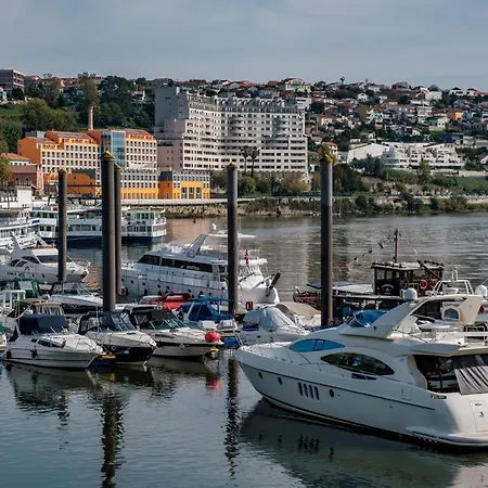Sleepboat Yacht Bateau-hôtel