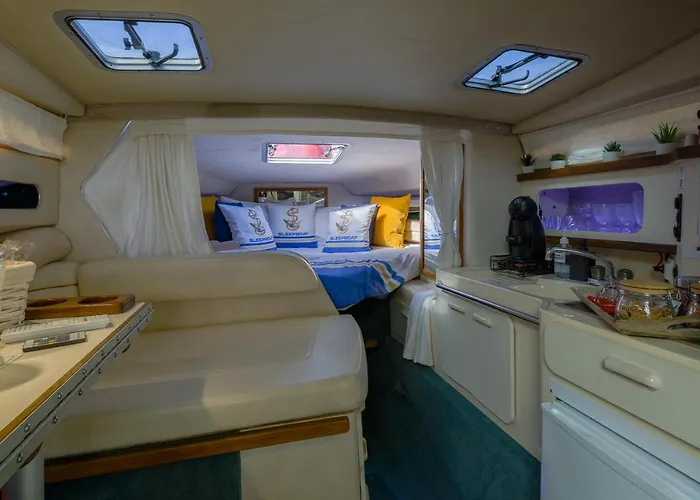 Sleepboat Yacht Oporto