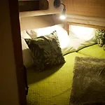 Sleepboat Yacht פורטו