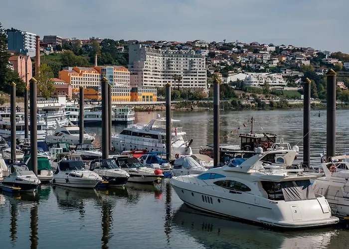 Sleepboat Yacht Botel